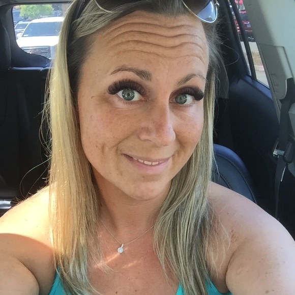 Meet your Posher, Stacy - Picture 1 of 1